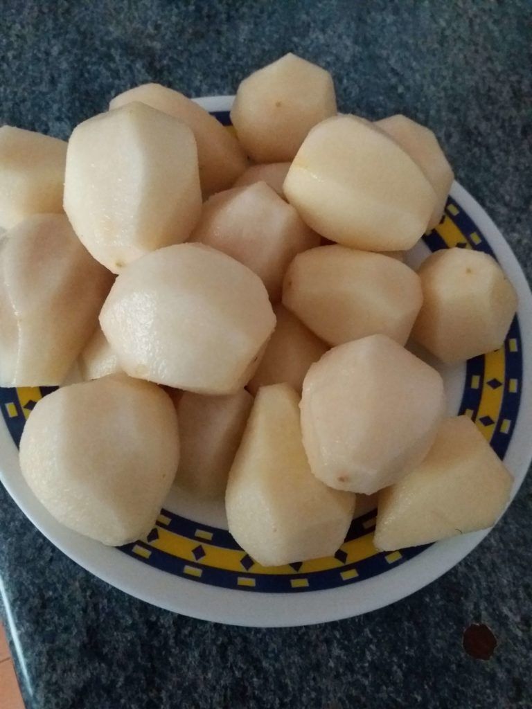 Peras peladas para mermelada macrobiótica. Receta.